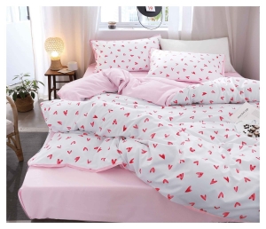 Komplet pościeli dwustronnej 200x220 w czerwone serduszka