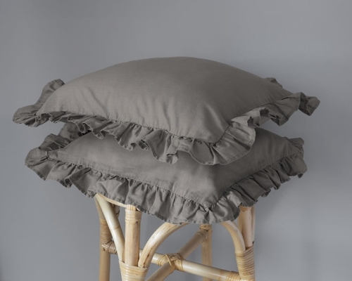Poszewka bawełniana 40x40 Warm Grey z falbaną