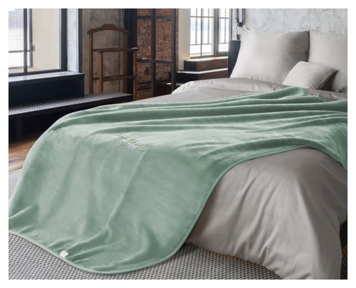 Koc 220x240 jasno zielony Pierre Cardin
